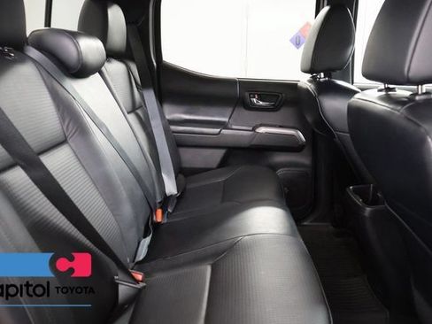 Certified 2023 Toyota Tacoma Limited AWD/4WD image 30