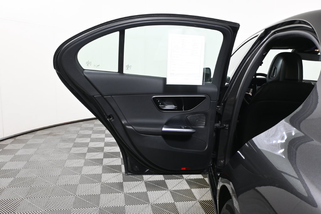 Used 2023 Mercedes-Benz C 300 4MATIC Sedan image 27