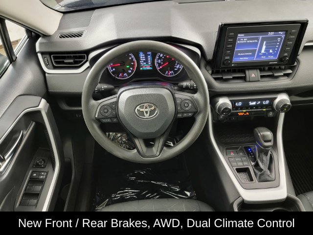 Used 2021 Toyota RAV4 XLE AWD/4WD image 24