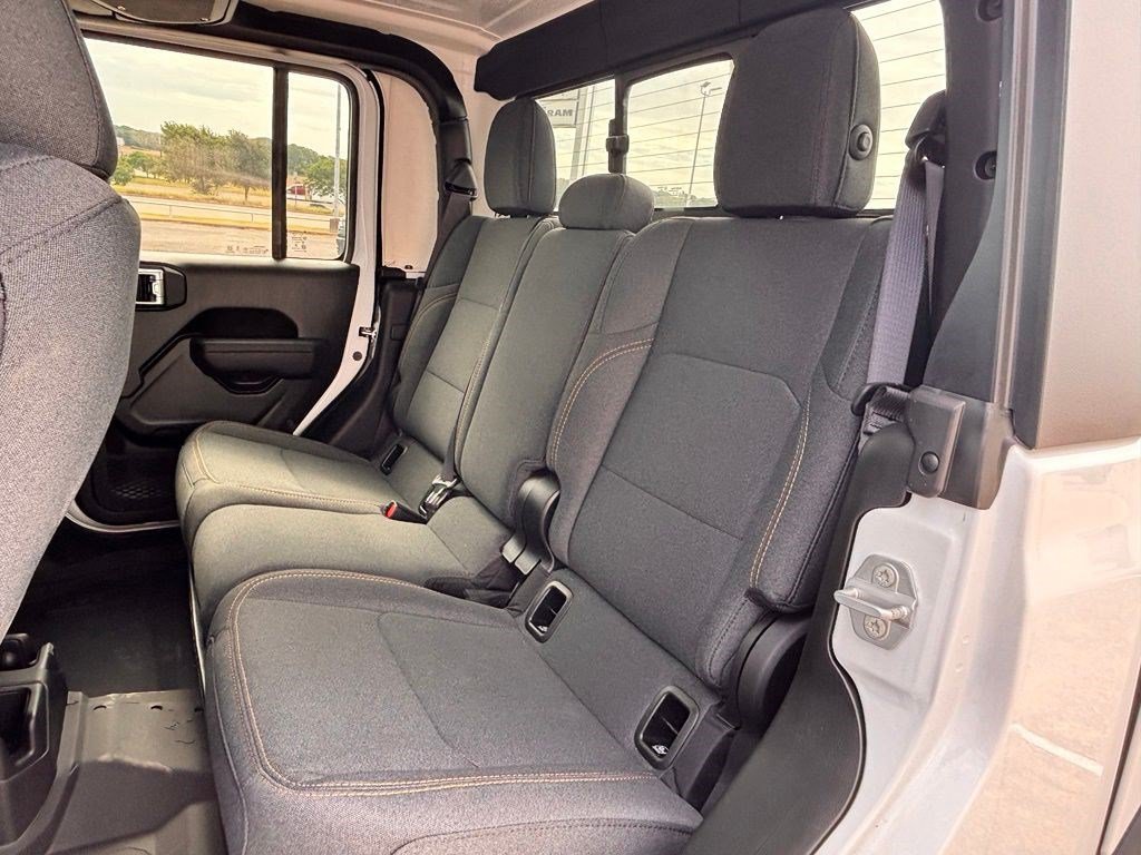 New 2026 Jeep Gladiator Sport AWD/4WD image 24