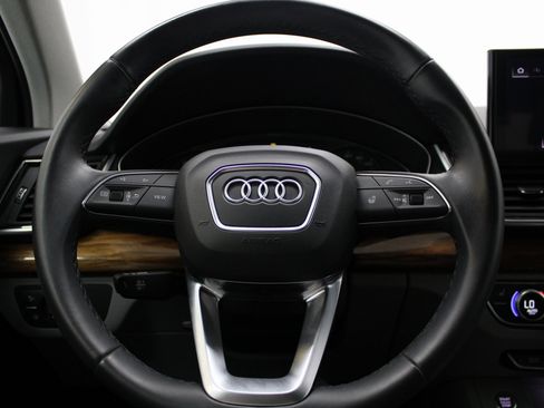 Used 2022 Audi Q5 2.0T Premium w/ Convenience Package image 29