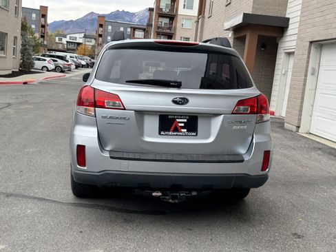 Used 2013 Subaru Outback 2.5i Premium image 4