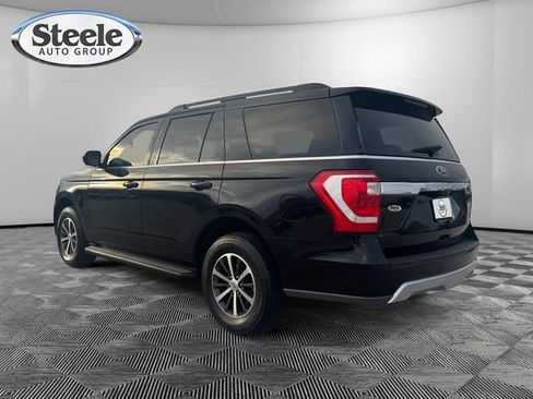 Used 2021 Ford Expedition XLT image 3