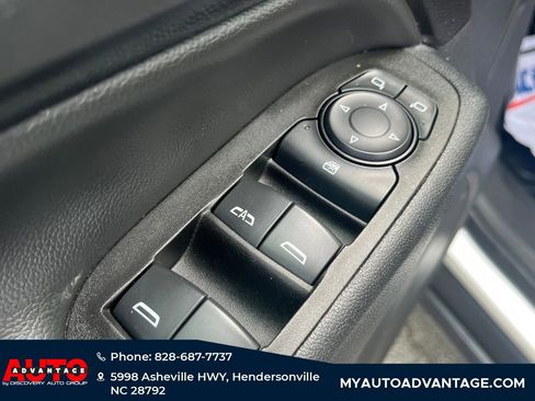 Used 2021 Chevrolet Equinox LT image 22