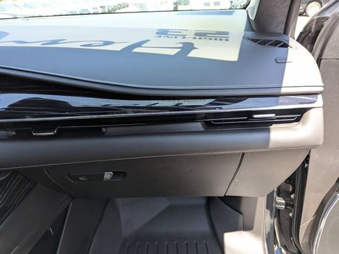 Used 2023 Cadillac Escalade V AWD/4WD image 38