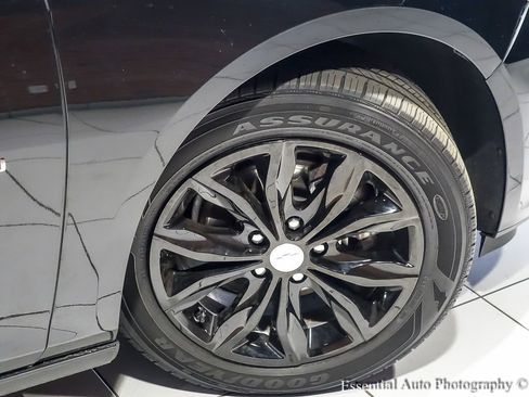 Used 2025 Chevrolet Malibu LT image 12