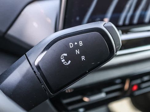 New 2025 Volkswagen ID.4 Pro S Plus image 21