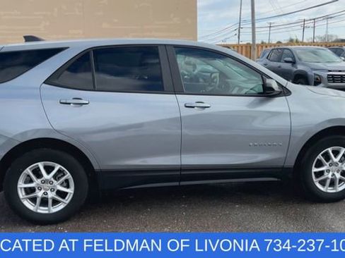 Used 2023 Chevrolet Equinox LS w/ LS Convenience Package image 9