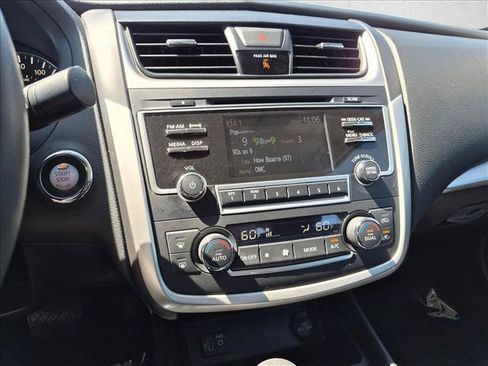 Used 2017 Nissan Altima 2.5 SV FWD image 13
