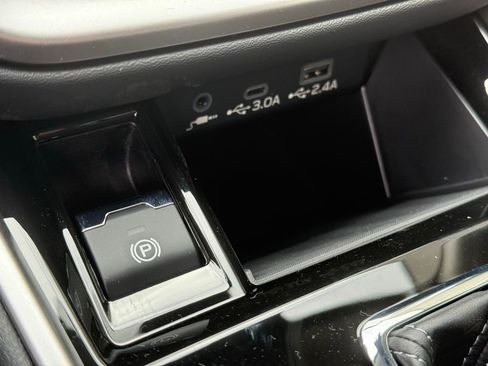 New 2025 Subaru Outback Premium image 17