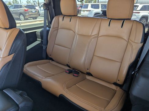 Used 2024 Jeep Wrangler Sport AWD/4WD image 8