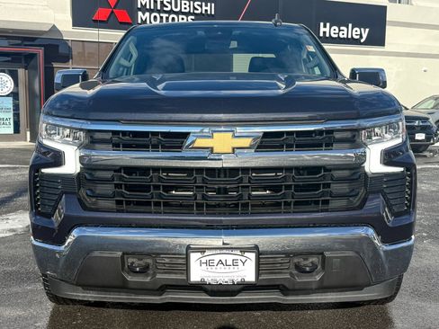 Used 2022 Chevrolet Silverado 1500 LT image 2