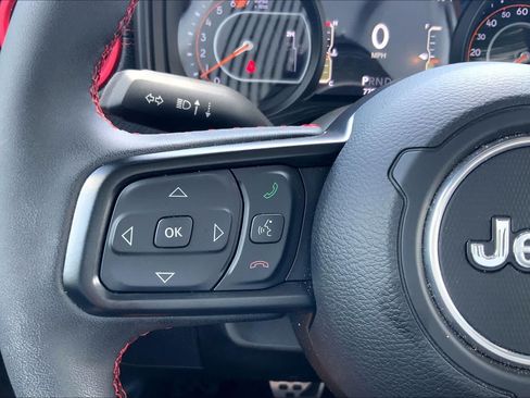 Used 2024 Jeep Wrangler Unlimited Rubicon AWD/4WD image 24