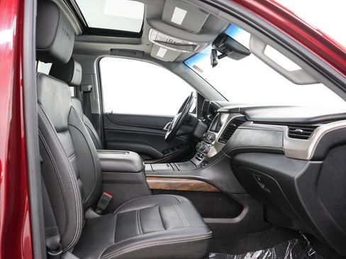 Used 2018 GMC Yukon XL Denali w/ Open Road Package AWD/4WD image 13