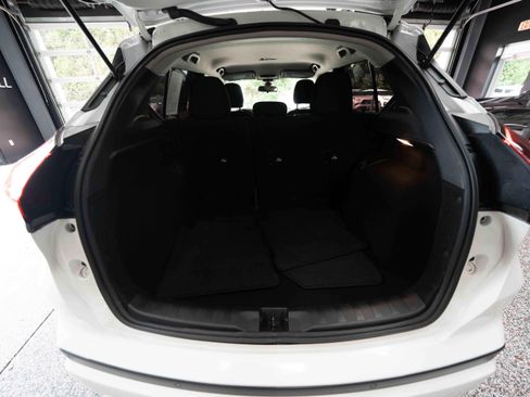 Used 2023 Nissan Kicks S FWD image 28