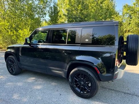 Certified 2024 Land Rover Defender 110 S AWD/4WD image 7