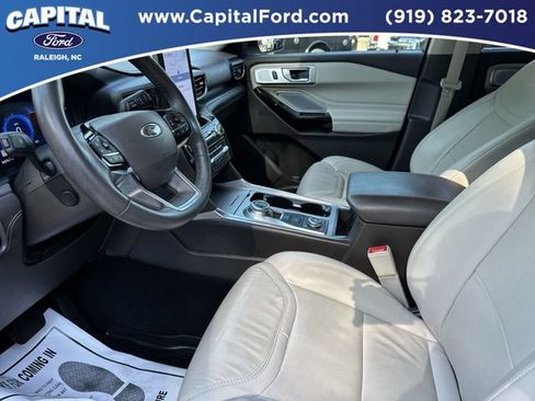 Used 2024 Ford Explorer Platinum w/ Technology Package AWD/4WD image 19