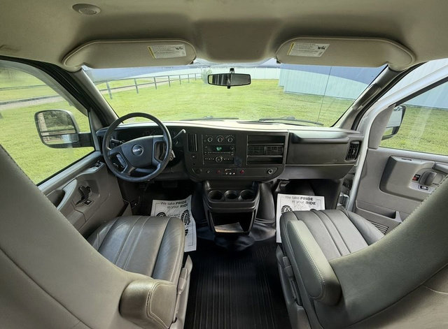 Used 2012 GMC Savana 1500 RWD image 11