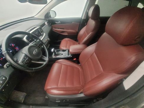 Used 2018 Kia Sorento SX image 17