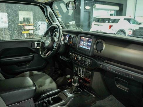 Used 2020 Jeep Wrangler Sport AWD/4WD image 14