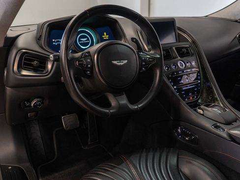 Used 2018 Aston Martin DB11 V12 RWD image 6