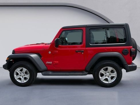Used 2020 Jeep Wrangler Sport AWD/4WD image 2