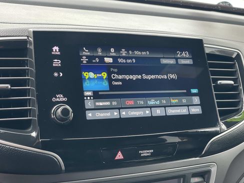 Used 2023 Honda Passport EX-L image 10