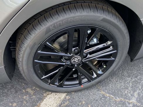 New 2026 Toyota Camry SE image 9