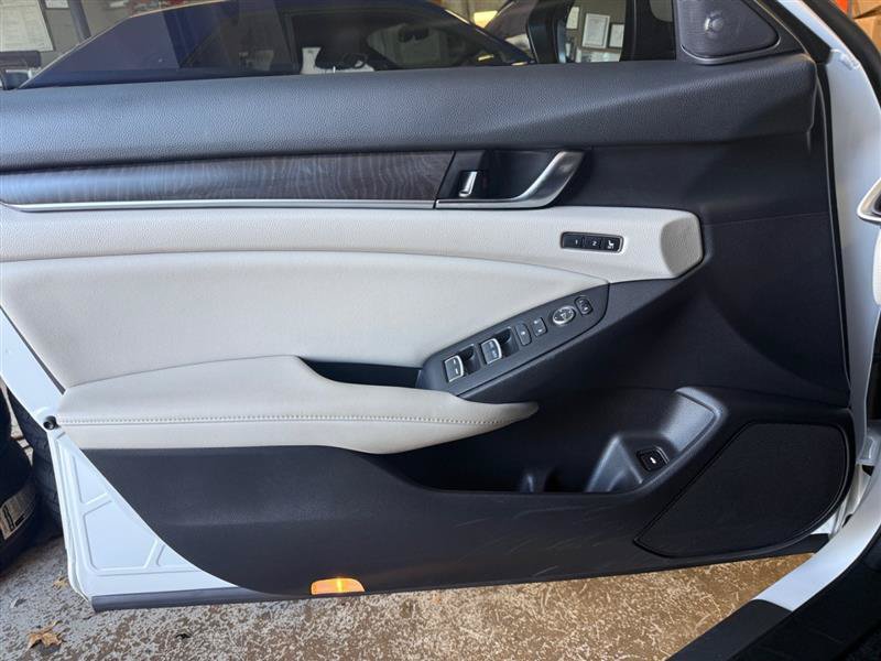 Used 2021 Honda Accord EX-L image 32