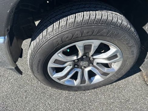 Used 2023 RAM 1500 Limited image 33