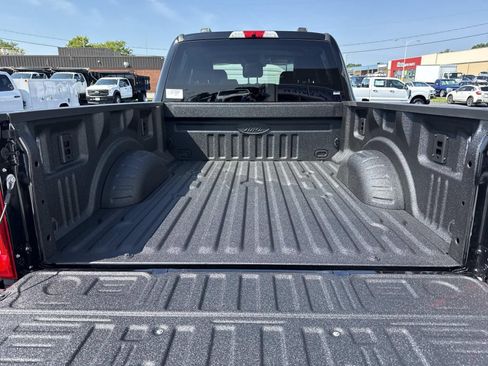 New 2026 Ford F350 Lariat w/ Black Appearance Package AWD/4WD image 12