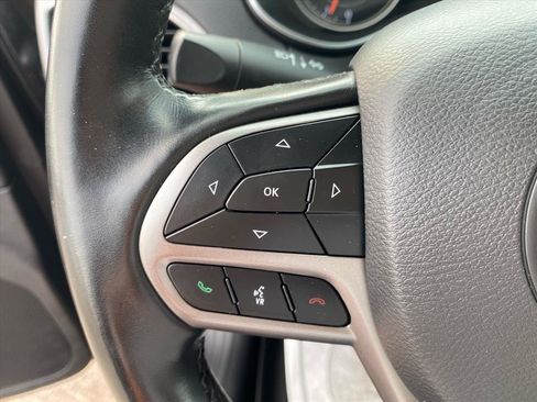 Used 2021 Jeep Cherokee Latitude Lux AWD/4WD image 18