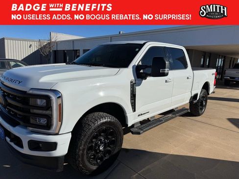 Used 2024 Ford F250 XLT w/ Black Appearance Package image 16