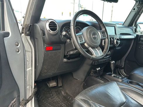 Used 2016 Jeep Wrangler Unlimited Rubicon image 56