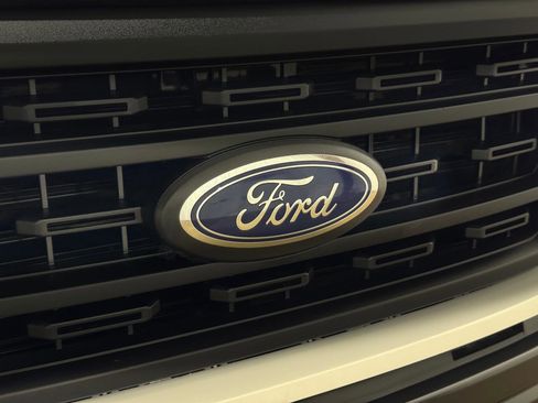 Used 2023 Ford F150 XL image 49