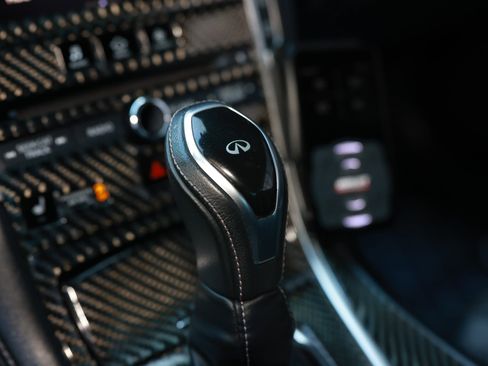 Used 2017 INFINITI Q60 3.0t w/ Premium Plus Package 3.0T image 47