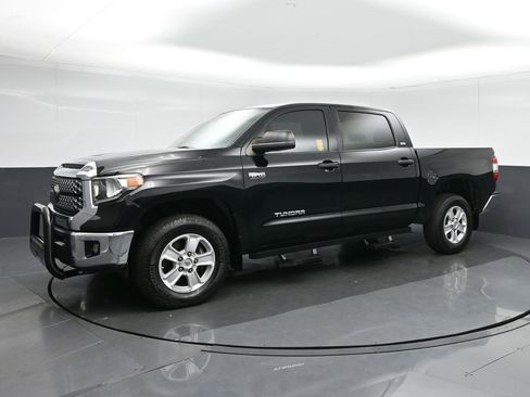 Used 2020 Toyota Tundra SR5 w/ SR5 Upgrade Package image 3