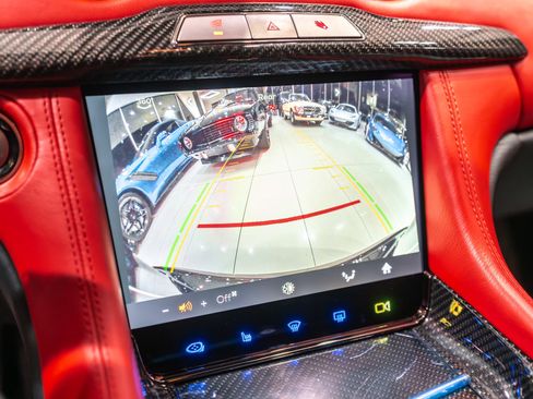 Used 2025 Karma Revero Luxury image 17