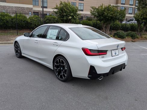 New 2026 BMW 330i Sedan w/ M Sport Package RWD image 5