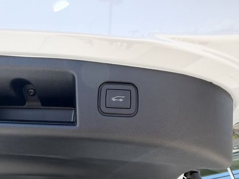 Used 2024 Honda Prologue Touring image 37