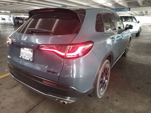 Used 2024 Honda HR-V Sport image 3