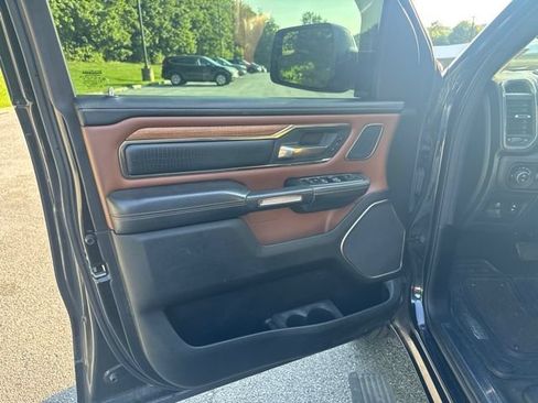 Used 2019 RAM 1500 Limited AWD/4WD image 11