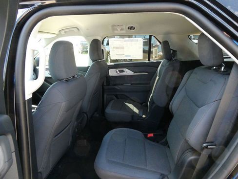 New 2026 Ford Explorer Active AWD/4WD image 12