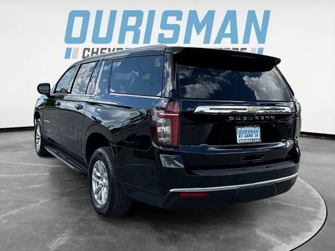 Used 2023 Chevrolet Suburban LS w/ Driver Alert Package AWD/4WD image 4