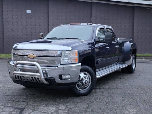 Used 2011 Chevrolet Silverado 3500 LTZ image 14