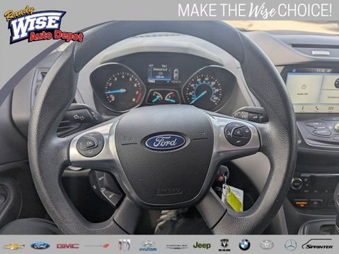 Used 2016 Ford Escape SE w/ Equipment Group 201A AWD/4WD image 11