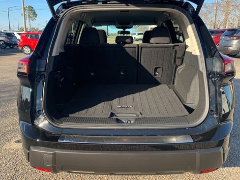 New 2026 Nissan Rogue SV image 5