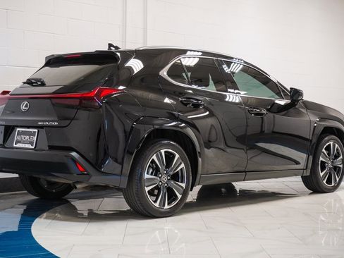 Used 2024 Lexus UX 250h AWD w/ Premium Package image 29