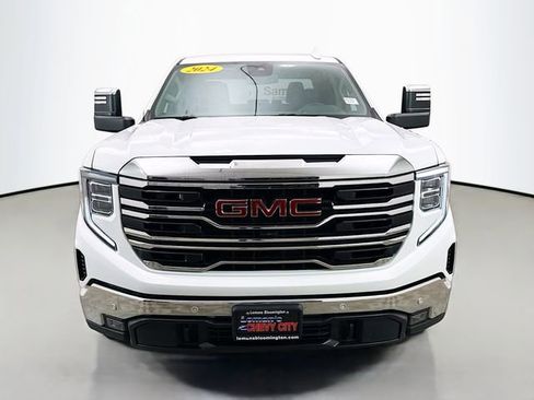 Used 2024 GMC Sierra 1500 SLT w/ SLT Premium Package image 2