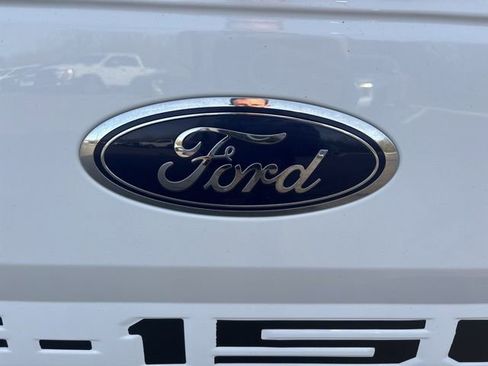 Used 2019 Ford F150 Lariat w/ Equipment Group 502A Luxury image 15